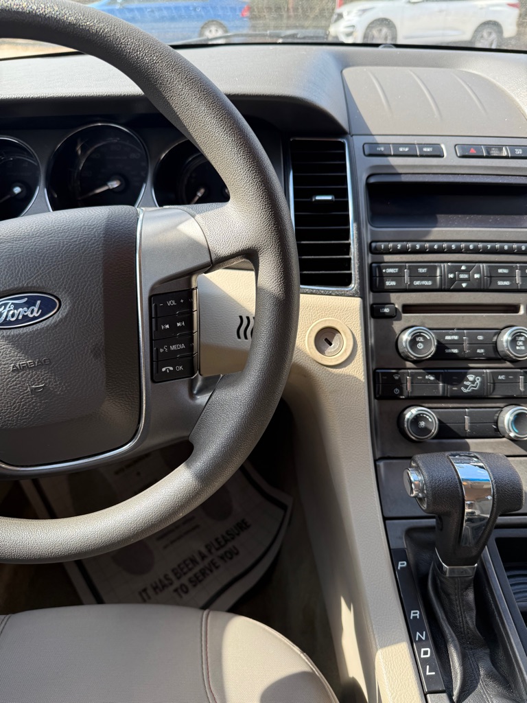 Photo 19 of this FORD TAURUS