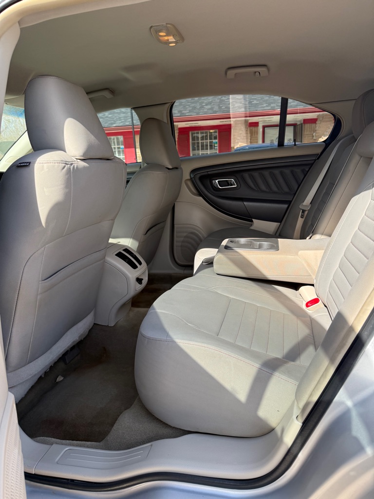Photo 21 of this FORD TAURUS