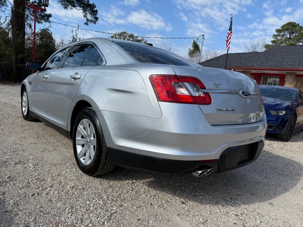 Photo 5 of this FORD TAURUS