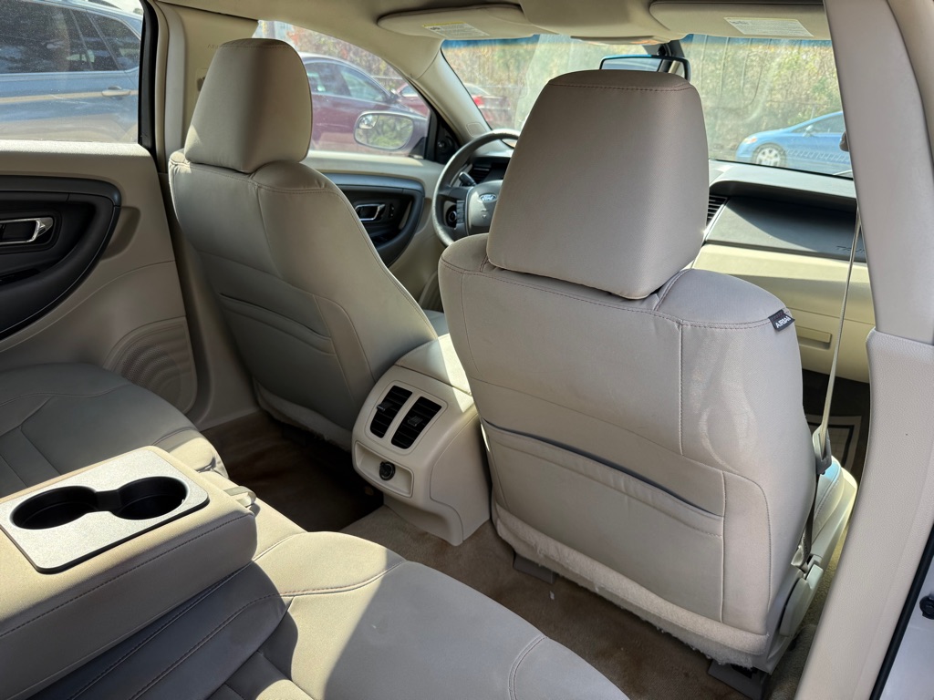 Photo 23 of this FORD TAURUS