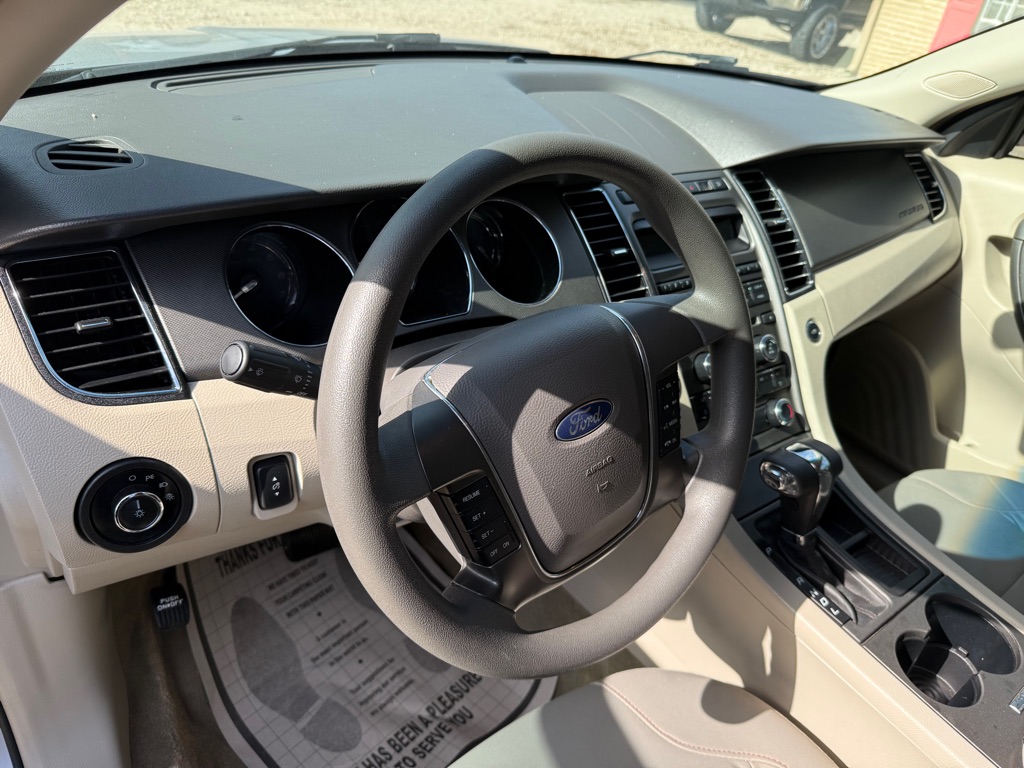 Photo 10 of this FORD TAURUS
