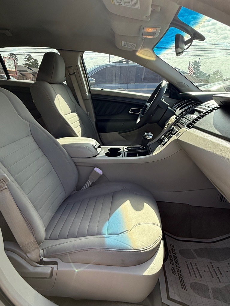Photo 24 of this FORD TAURUS