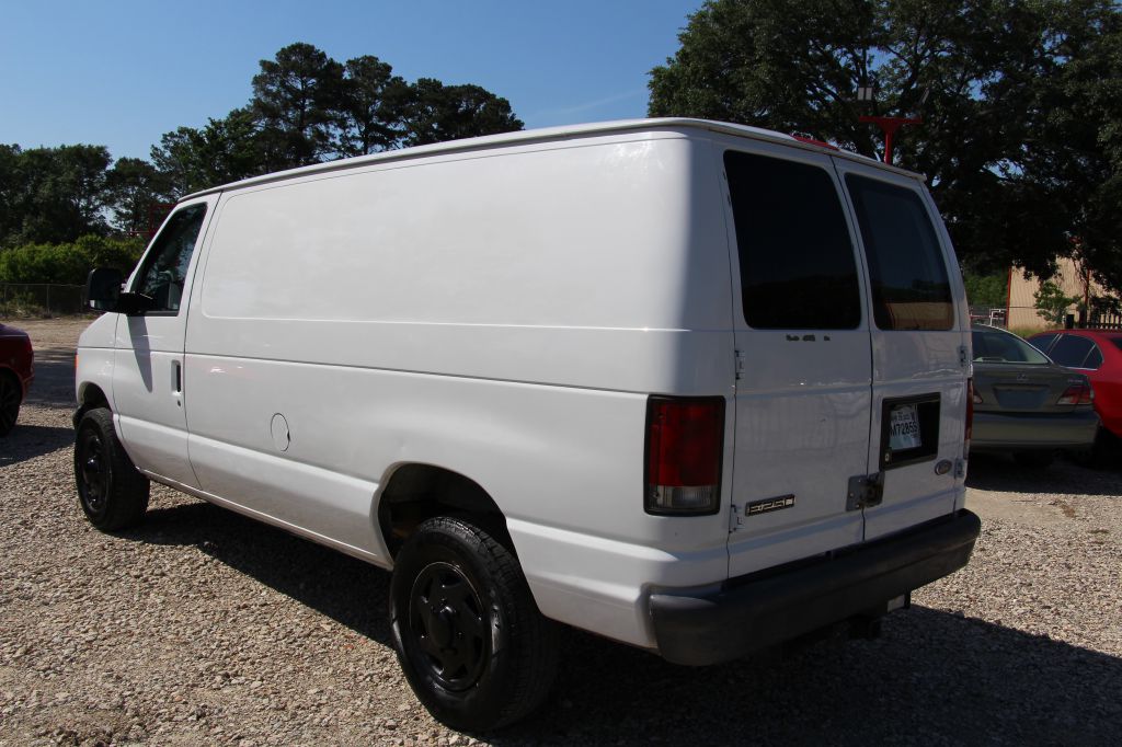 Photo 5 of this FORD ECONOLINE