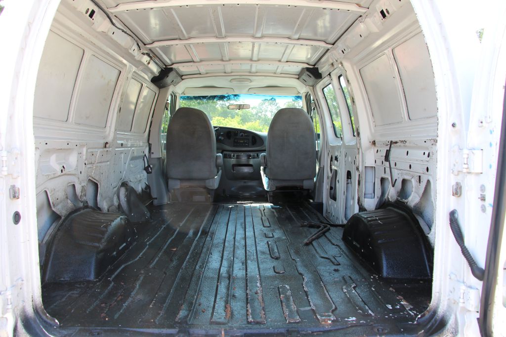 Photo 11 of this FORD ECONOLINE