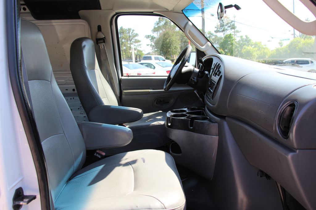 Photo 16 of this FORD ECONOLINE