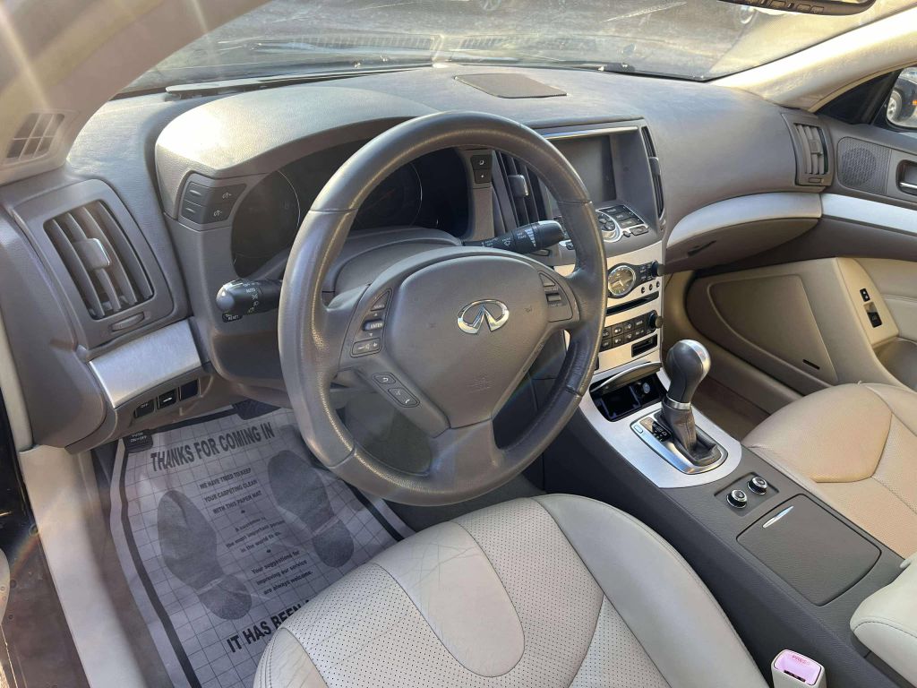 Photo 20 of this INFINITI G37