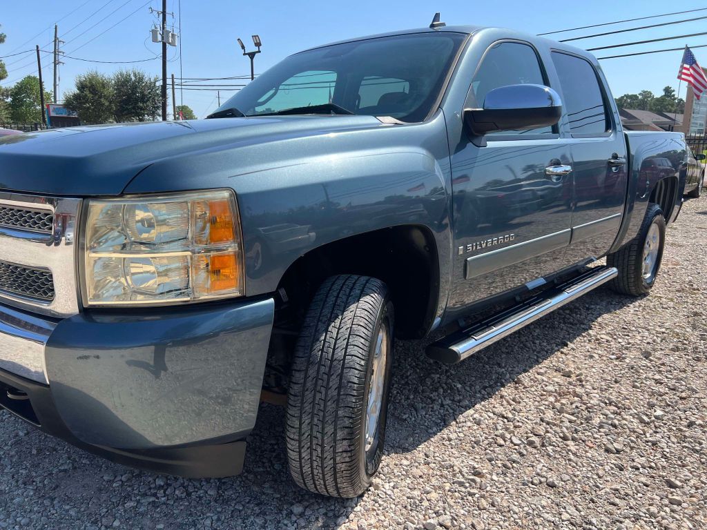 Photo 3 of this CHEVROLET SILVERADO 1500