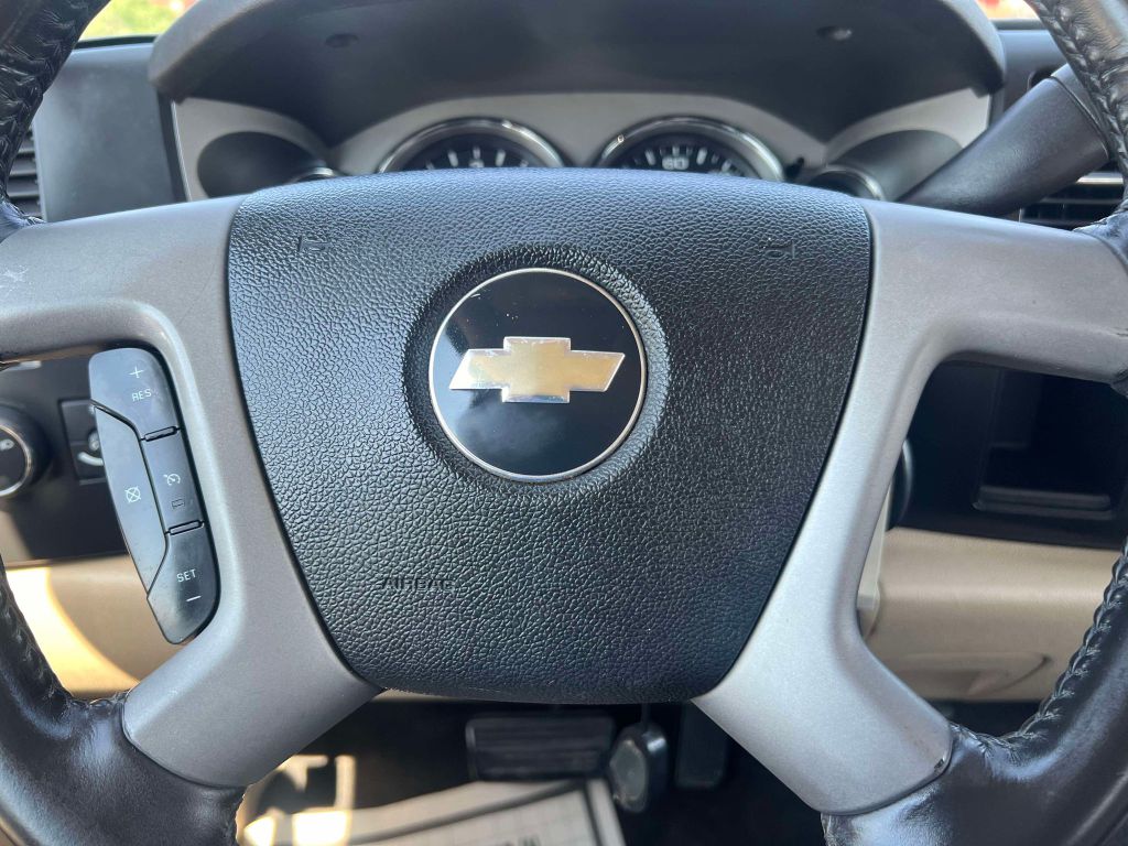 Photo 15 of this CHEVROLET SILVERADO 1500