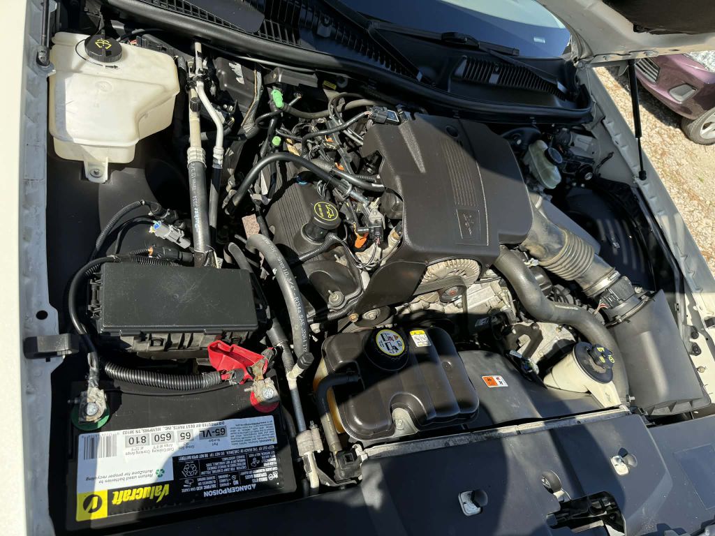 Photo 26 of this LINCOLN TOWN CAR