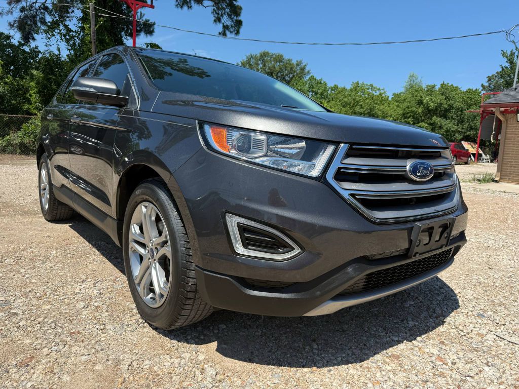 Photo 3 of this FORD EDGE