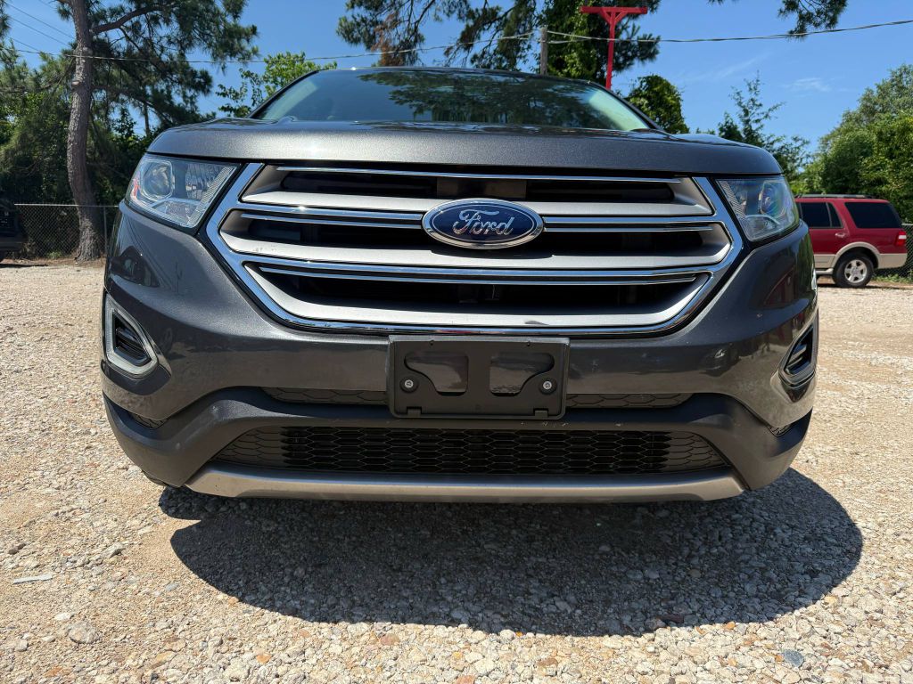 Photo 2 of this FORD EDGE
