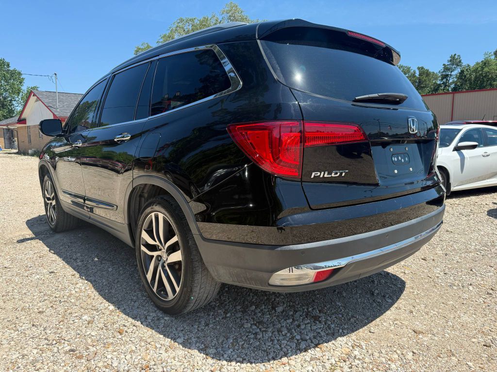 Photo 7 of this HONDA PILOT