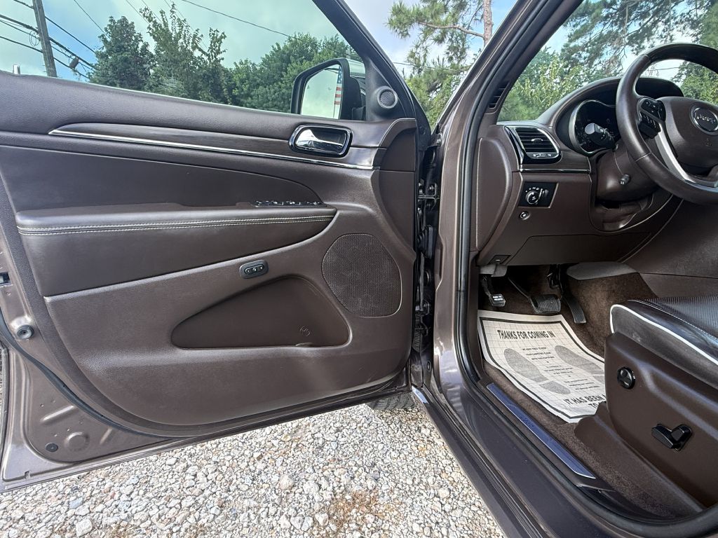 Photo 9 of this JEEP GRAND CHEROKEE