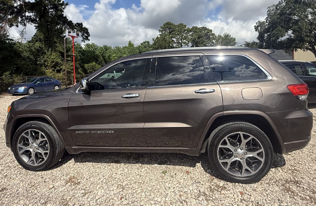 Photo 8 of this JEEP GRAND CHEROKEE