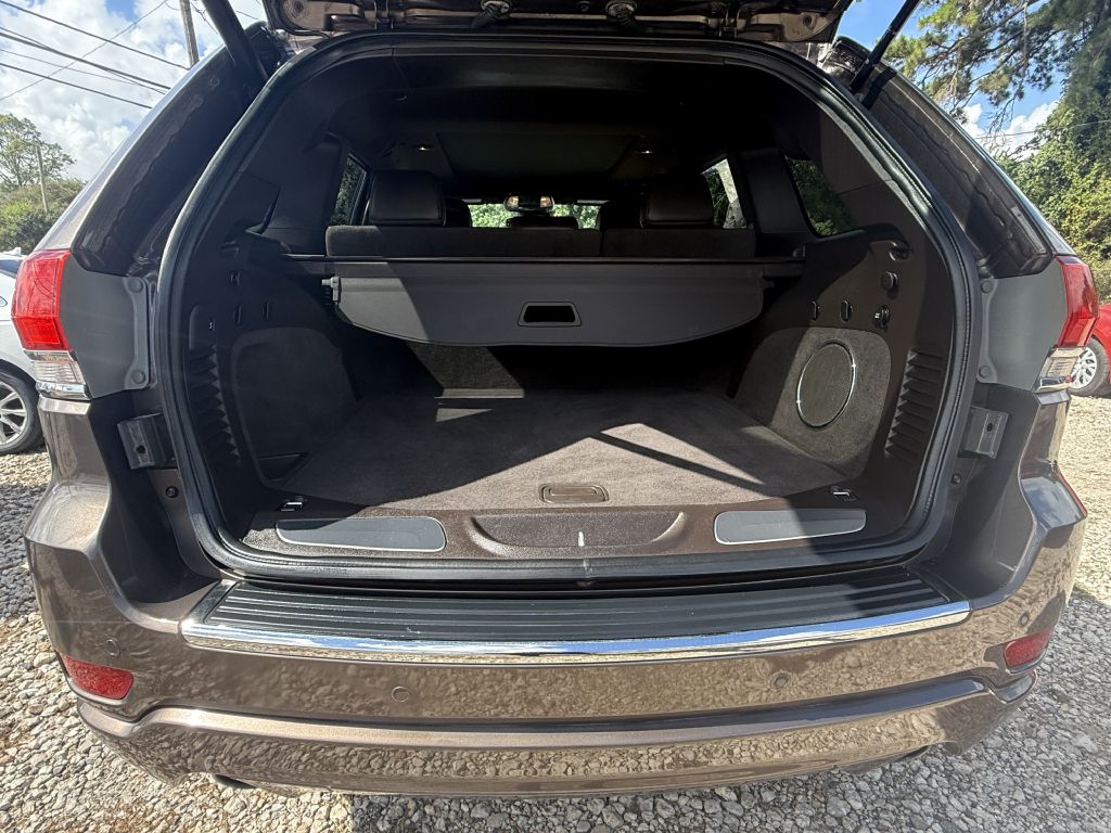 Photo 41 of this JEEP GRAND CHEROKEE