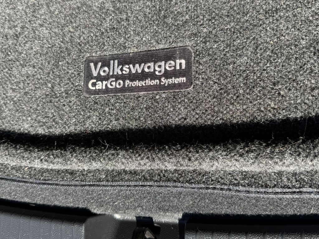 Photo 36 of this VOLKSWAGEN TIGUAN
