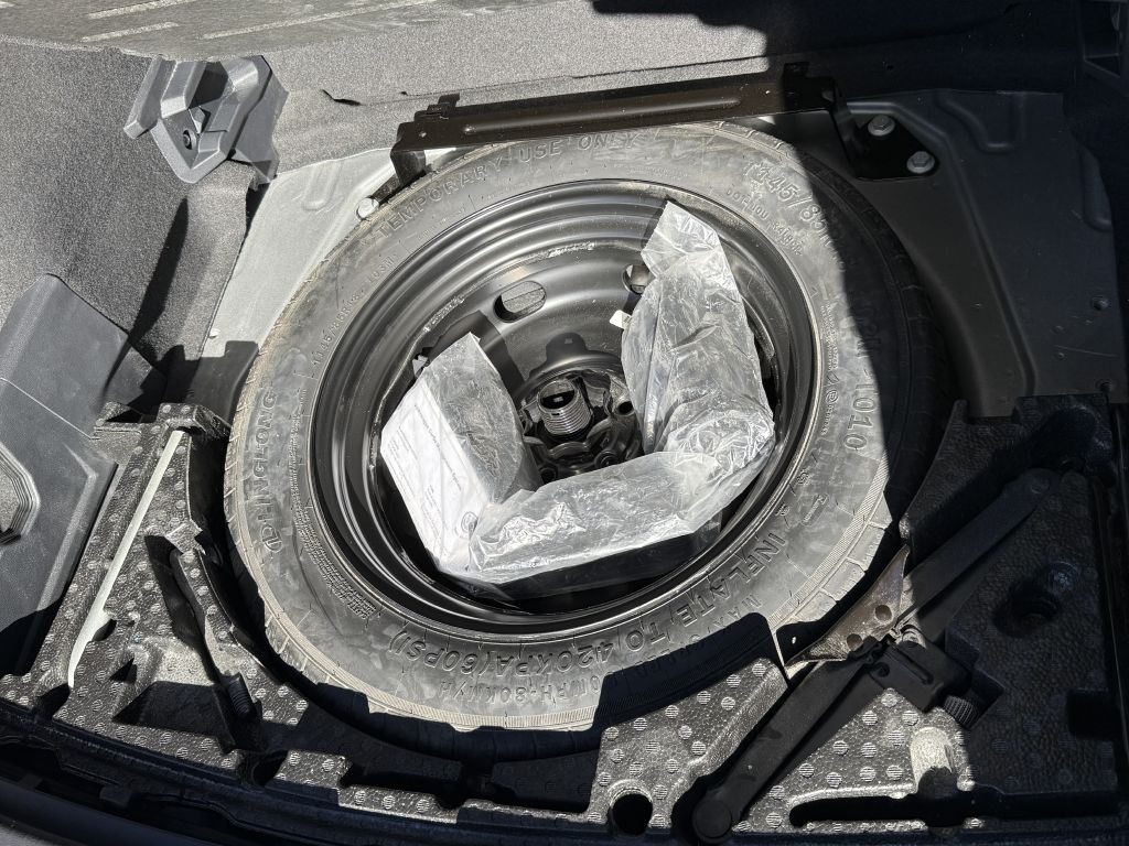 Photo 42 of this VOLKSWAGEN TIGUAN
