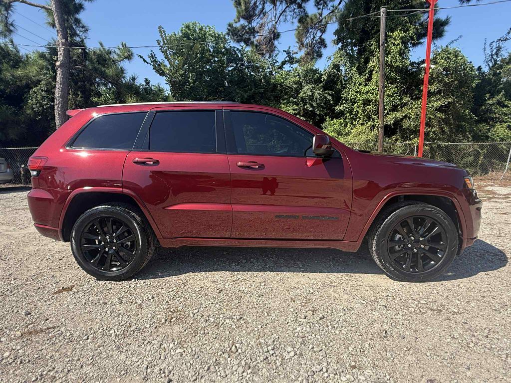 Photo 7 of this JEEP GRAND CHEROKEE