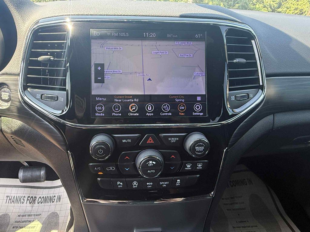 Photo 18 of this JEEP GRAND CHEROKEE
