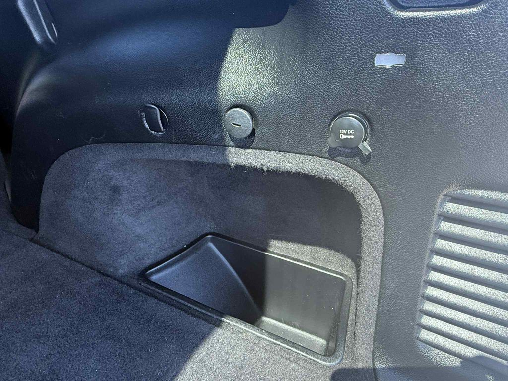 Photo 34 of this JEEP GRAND CHEROKEE