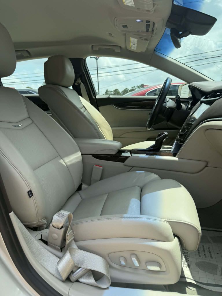 Photo 23 of this CADILLAC XTS