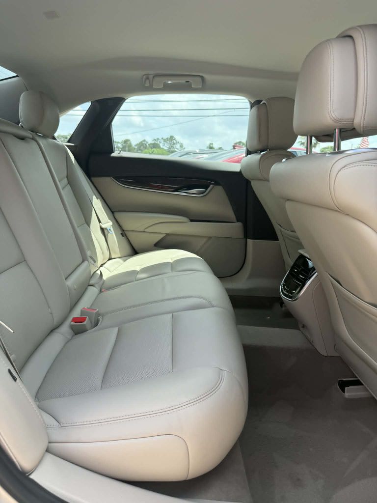 Photo 22 of this CADILLAC XTS