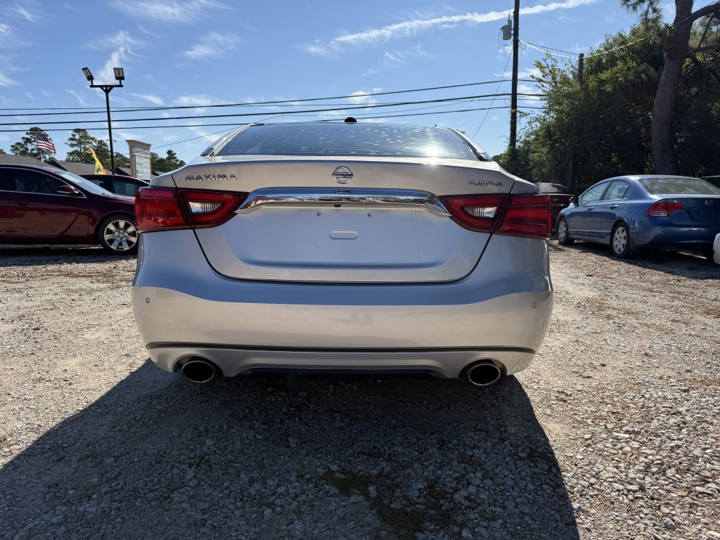 Photo 6 of this NISSAN MAXIMA