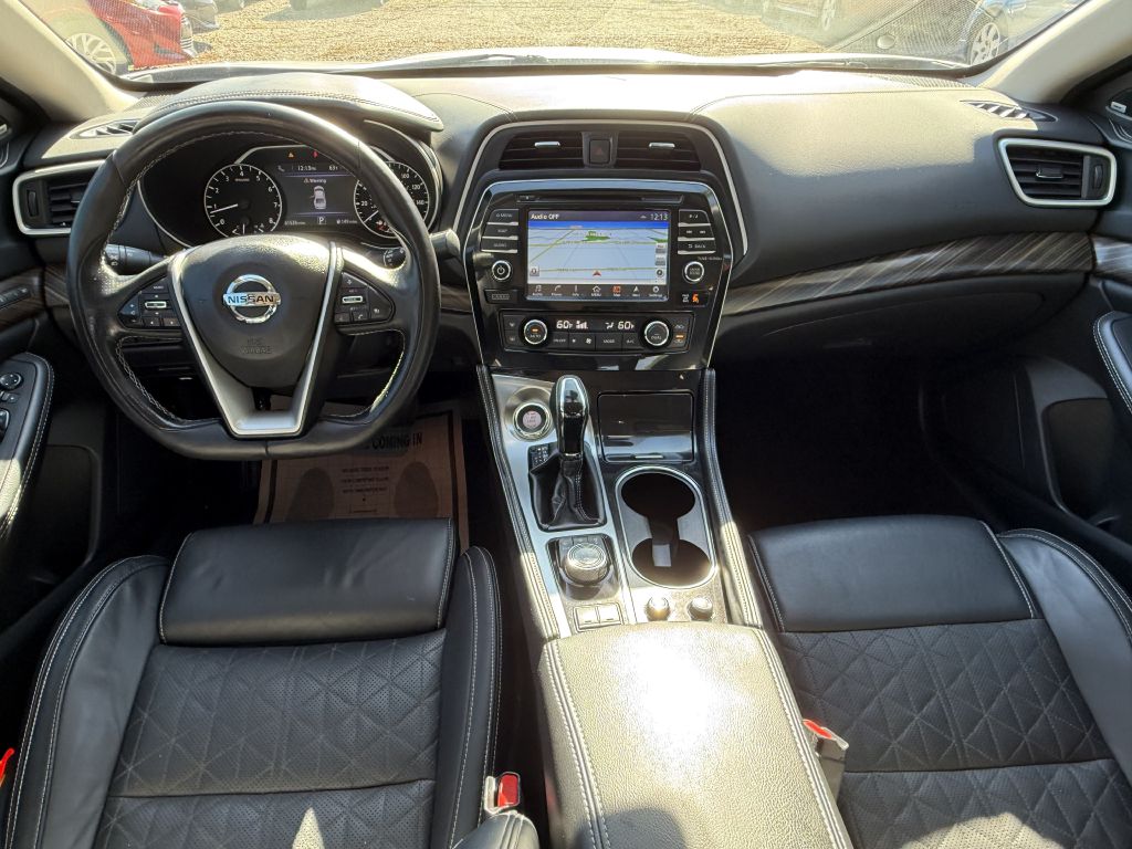 Photo 20 of this NISSAN MAXIMA