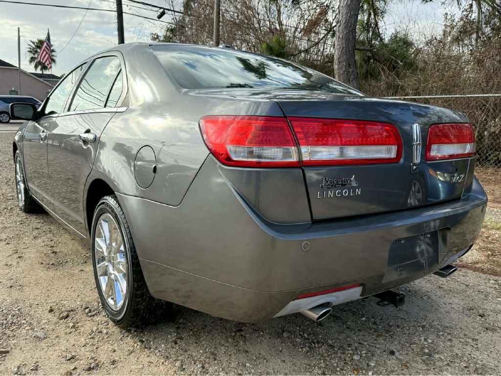 Photo 7 of this LINCOLN MKZ
