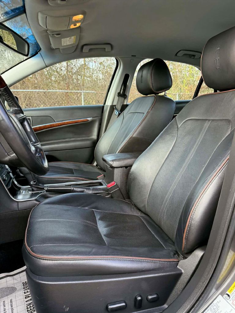 Photo 10 of this LINCOLN MKZ