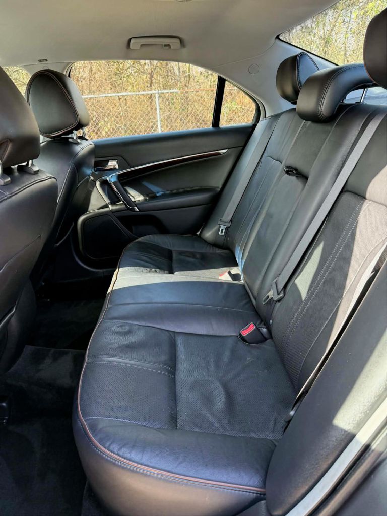 Photo 15 of this LINCOLN MKZ