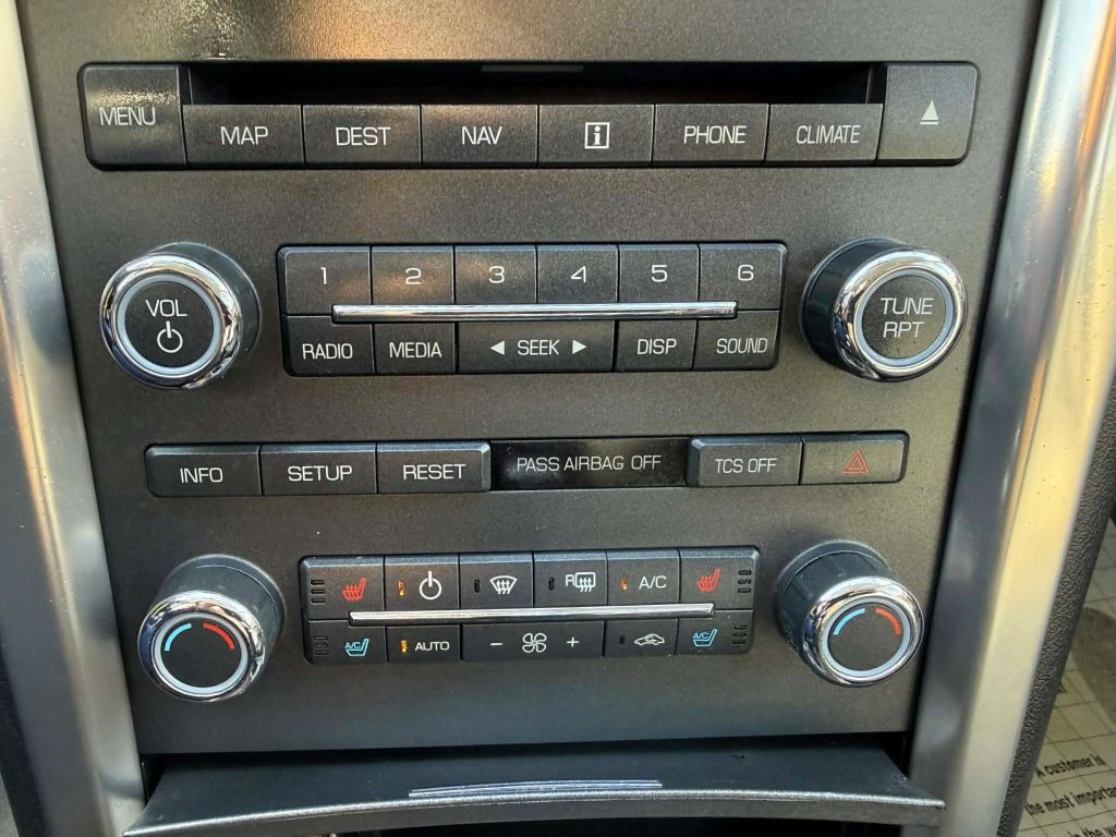 Photo 21 of this LINCOLN MKZ