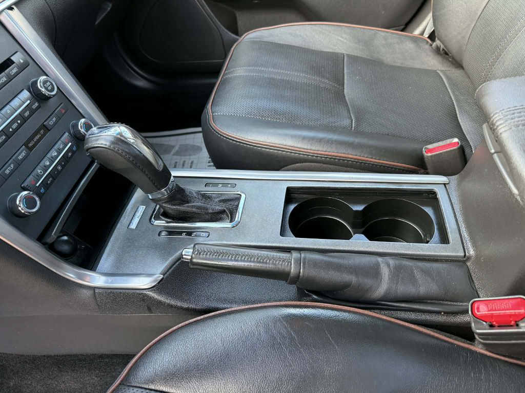 Photo 22 of this LINCOLN MKZ