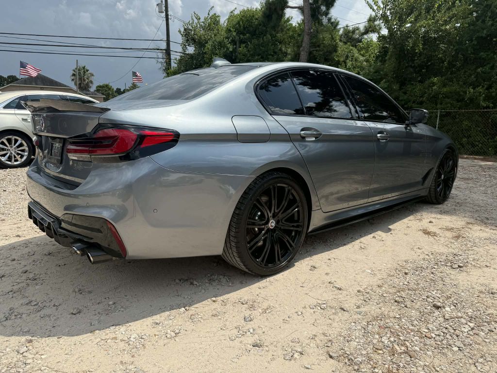 Photo 5 of this BMW 540I
