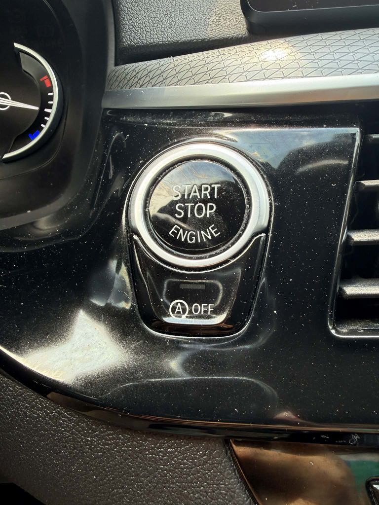 Photo 26 of this BMW 540I