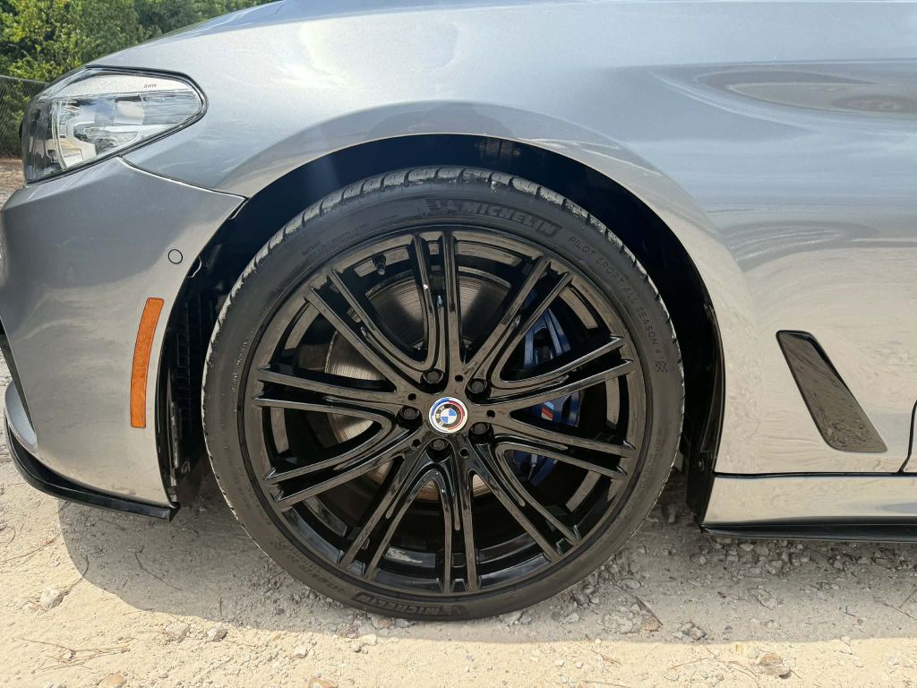 Photo 35 of this BMW 540I