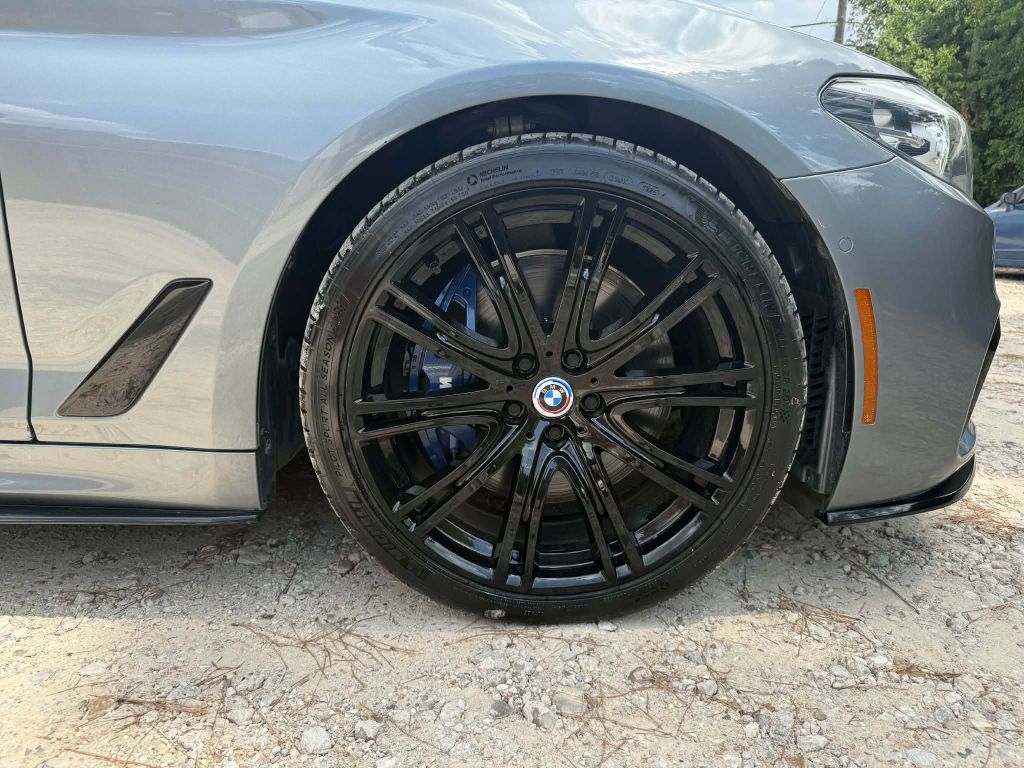 Photo 38 of this BMW 540I