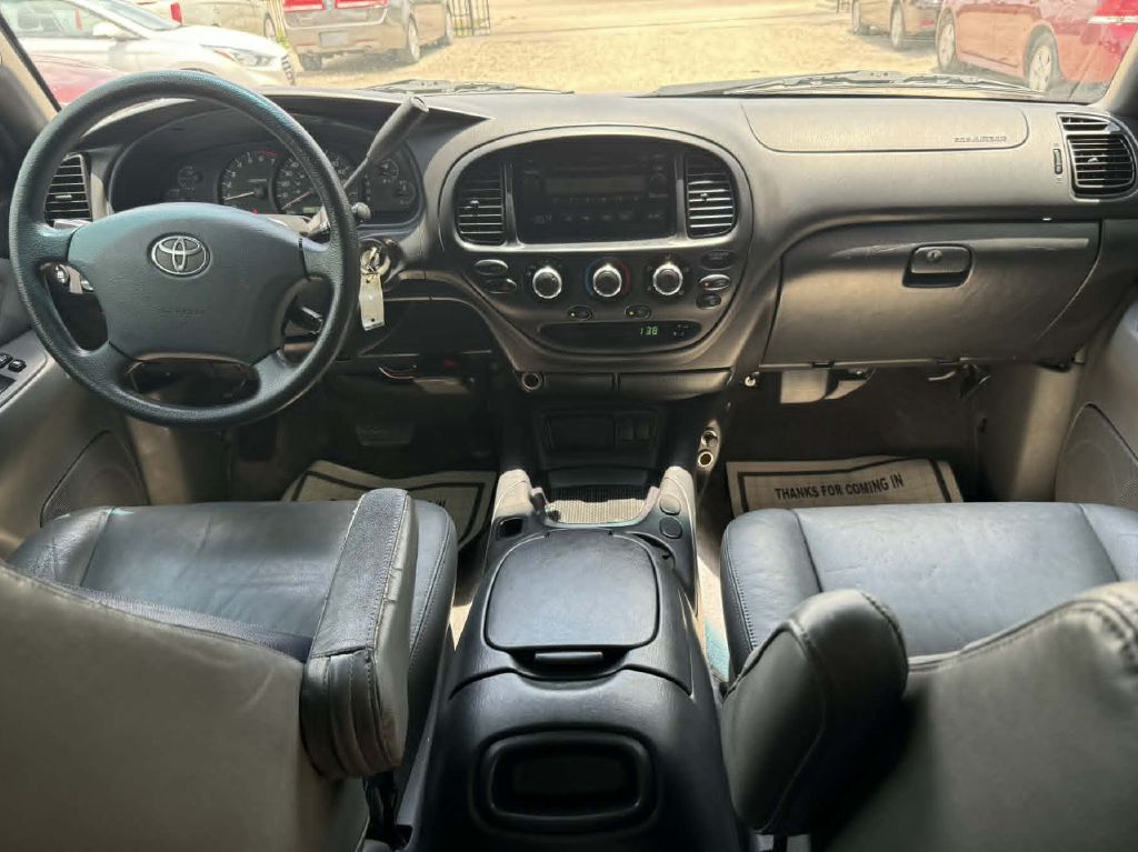 Photo 12 of this TOYOTA TUNDRA