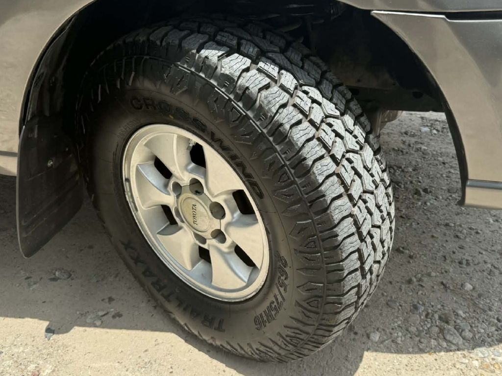 Photo 26 of this TOYOTA TUNDRA