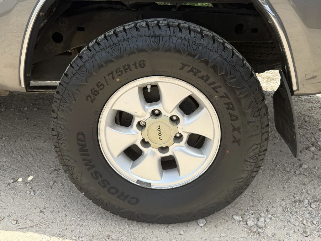 Photo 27 of this TOYOTA TUNDRA