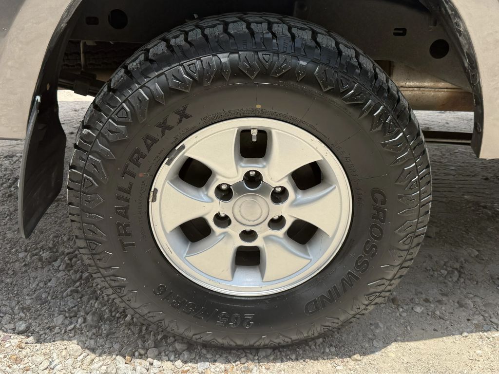 Photo 28 of this TOYOTA TUNDRA