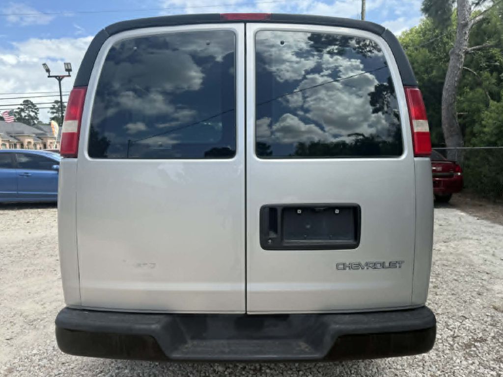 Photo 6 of this CHEVROLET EXPRESS G3500