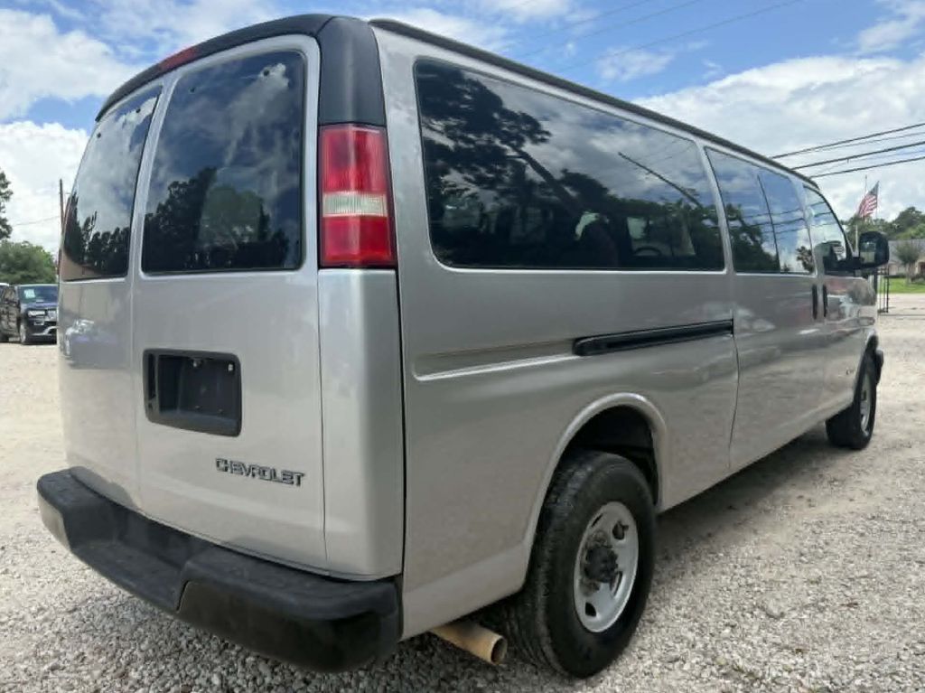 Photo 7 of this CHEVROLET EXPRESS G3500