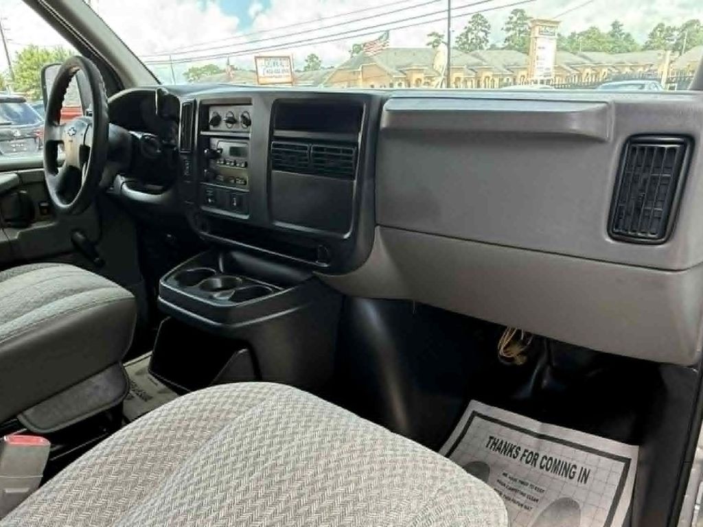 Photo 13 of this CHEVROLET EXPRESS G3500