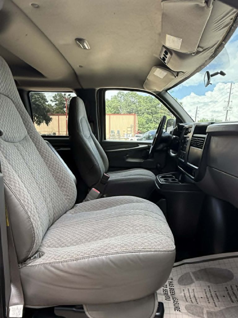 Photo 12 of this CHEVROLET EXPRESS G3500