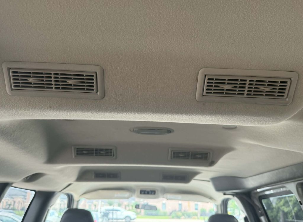 Photo 17 of this CHEVROLET EXPRESS G3500