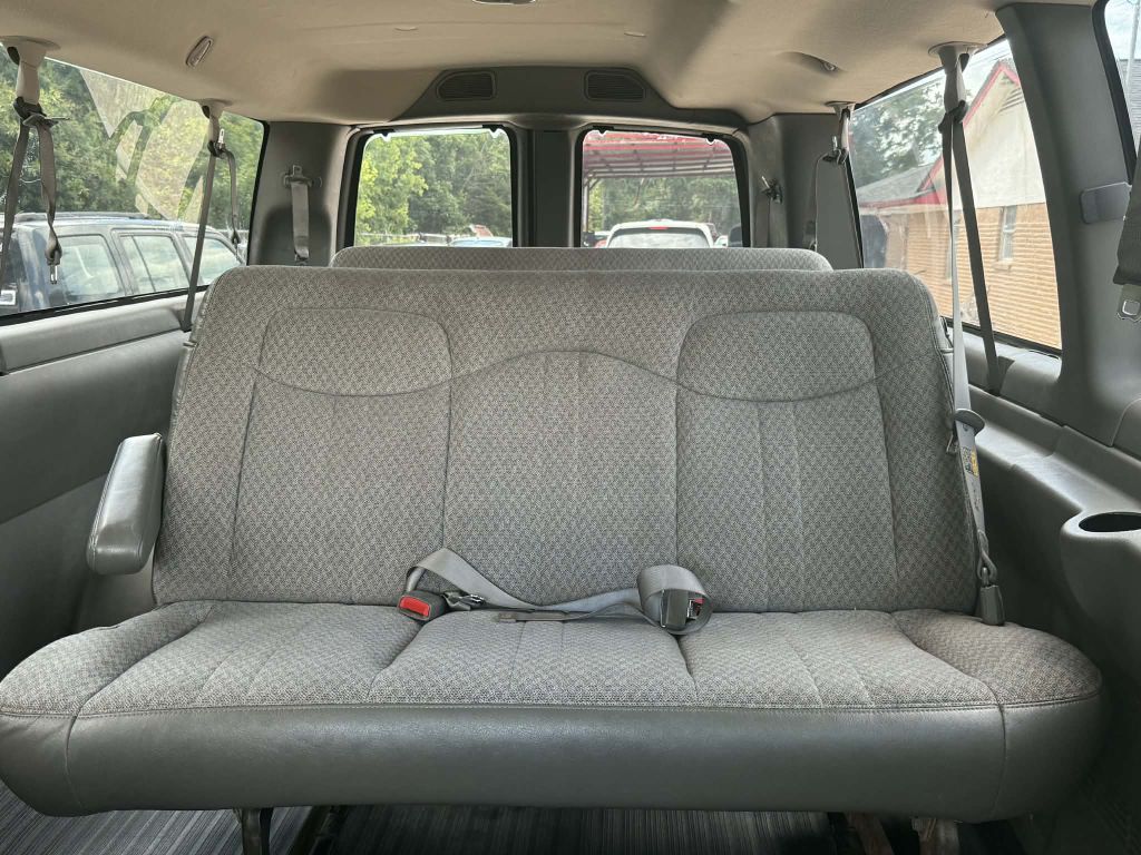 Photo 14 of this CHEVROLET EXPRESS G3500