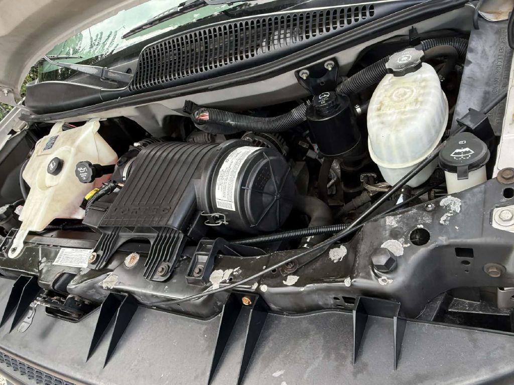 Photo 28 of this CHEVROLET EXPRESS G3500