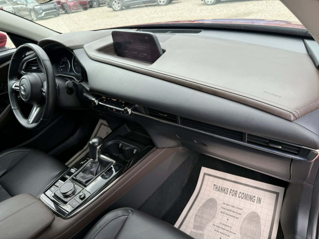 Photo 20 of this MAZDA CX-30