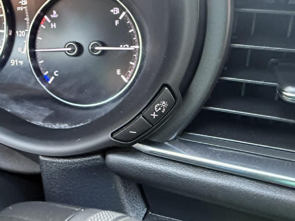 Photo 37 of this MAZDA CX-30